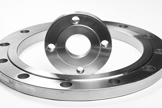 75mm ila 1400mm Sızdırmazlık Yükseltilmiş Yüz Çelik Düzlem Kaynaklı Flanşlar GOST 33259 12820 12821